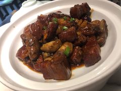 洪湖菱角红烧肉-京城小江南·北京烤鸭·江南土菜·白鱼(中关村店)