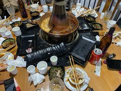 -果松木炭酸菜铜火锅·外婆参鸡汤