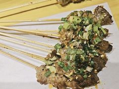 -街角等你.大连海鲜烧烤.经典铁板海鲜串(西安路店)