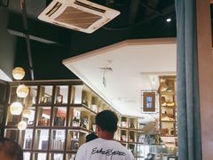 大堂-钱小奴海鲜自助黑金店(杭州滨江龙湖店)