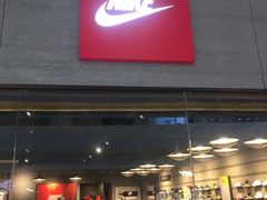 -耐克(恒隆广场店)
