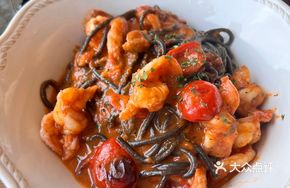 Shrimp Spicy Squid Ink Pasta