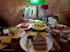 -动动咖啡清真西餐厅