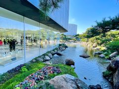 -罗红摄影艺术馆