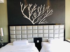 -昆明朗威酒店(昆明站火车站双桥夜市风情街店)