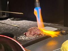 -铭牛烧肉·和牛海鲜自助(高新月牙湖店)