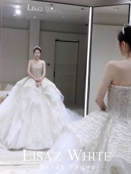 -Renee芮亦婚纱