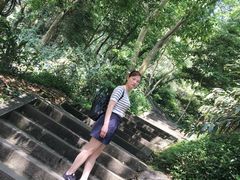 -峨眉山报国寺