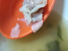 -小许三鲜砂锅馄饨店(家多乐烟酒店)