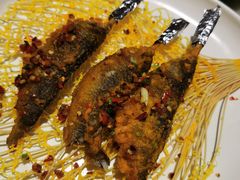 香酥禾花鱼-佬麻雀·剁椒鱼头(京基KK One店)