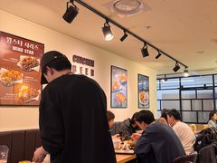 -BHC炸鸡(明洞总店)