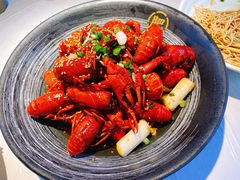 -肥肥虾庄·金牌油焖大虾(沙湖店)