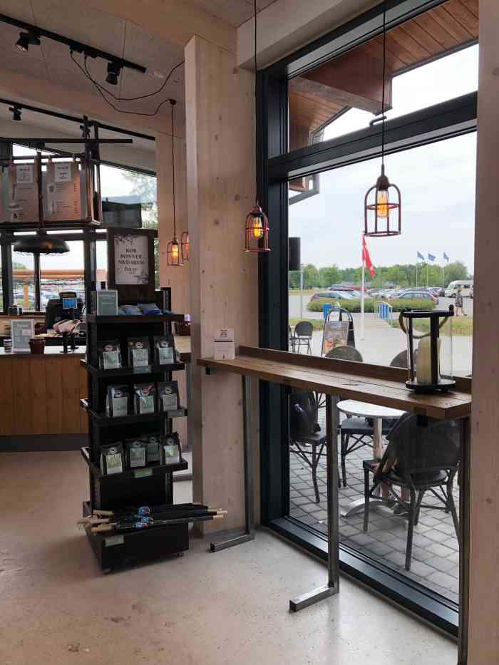 espresso house-"同事口中的比隆唯一正经咖啡厅,转念一想确.