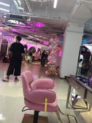 -BULB STUDIO 巴柏明星发型工作室