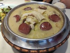 东北杀猪菜-金手勺东北菜馆(大屯北路店)