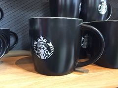 星巴克&nbsp;全黑围裙店(太古里店)-星巴克(成都太古里二店)