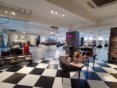 -莱尔斯丹展示厅(盈毅鞋厂店)