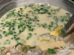 浓汤雪菜黄鱼小馄饨汤-玫瑰厅上海菜(兴国路店)