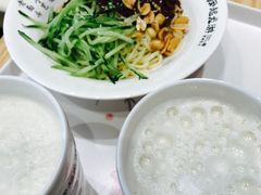 -凤起龙游老面包子(凯德晶品店)
