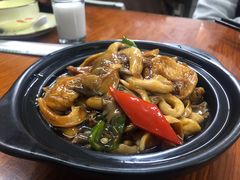 -胡子饮食店