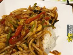 -西部马华清真兰州牛肉面·烧烤夜市(关东店)