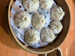 -莱莱小笼·乔艾