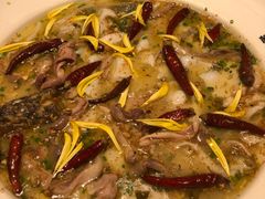 老坛脆肚酸菜鱼-渔语鱼新川菜Bistro(万象天地店)