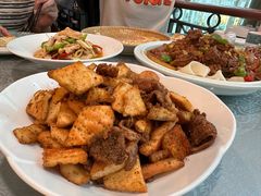 -汗腾格里·风味餐厅(新疆驻京办店)