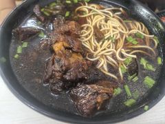 -小龙大肉面馆