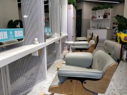 -PE SALON 