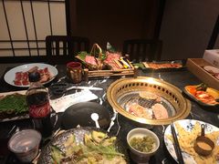 -山川小町·极番烧肉(新地假日广场店)