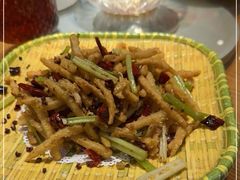 -黄泥岗·地道湖北菜(奥特莱斯店)