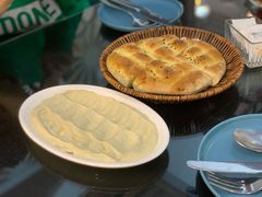 面包-Mevlana梅夫娜土耳其餐厅·清真