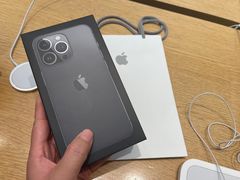 -Apple零售店(玄武湖店)