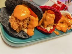 咸蛋黄芝士炸鸡腿堡-玩味工厂·东南亚特色餐厅(太古里店)