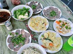 -正宗胖子抻面馆(岭东路店)