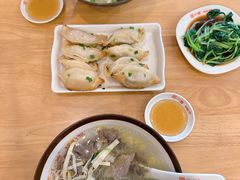 -小姜锅贴(凤凰街店)