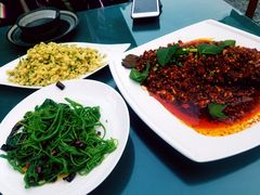 普洱茶炝锅鱼-云里小坐·小院里·团建·宴请·下午茶(三圣乡店)