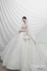 -Lady  Jane高端婚纱礼服馆