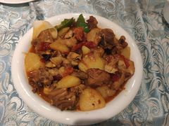 新疆大盘鸡-巴扎美食·新疆菜·西域歌舞表演餐厅(新疆大厦店)