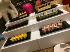 -华邑酒店·鲜艳全日自助餐厅