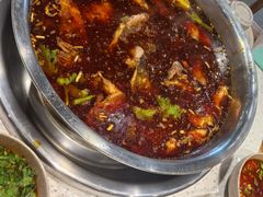 -肖肖酸萝卜鱼火锅(总店)