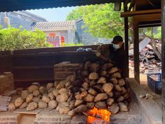 -御霞苑泥烩鸡休闲农庄