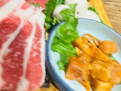 -明洞阿姨·韩式酱蟹烤肉·创意料理(三元桥店)
