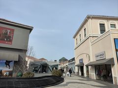 -斯普瑞斯奥特莱斯