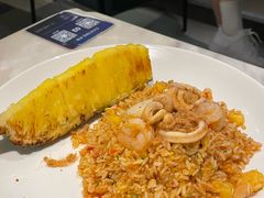 -港丽餐厅(来福士店)