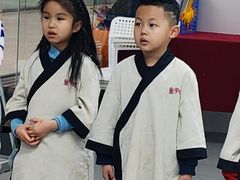 -童学馆·诗书礼乐少儿国学(天津大剧院店)