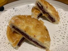鲜花饼-云水瑶意境云南菜(柏威年购物中心店)