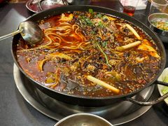 -鸿顺老铁锅美蛙鱼府(解放碑店)
