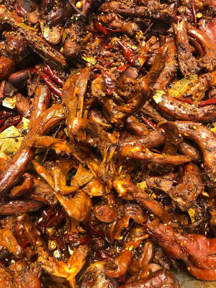 栖头鸭-"这家是在东晓南地铁口这边的,他家的鸭脖鸭..."-大众点评移动